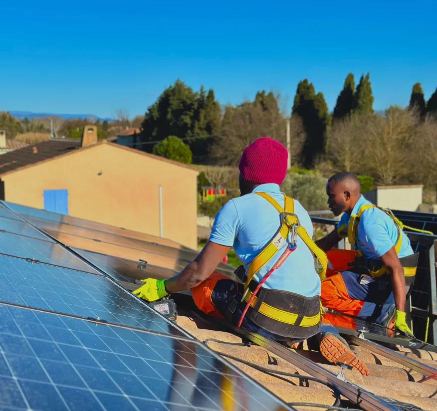 Ao Elec Solaire Panneaux Photovoltaiques A Chateaurenard Ao Elec Solaire Pour Les Particuliers Entretien Maintenance